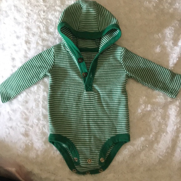 Carters NB hoodie onesie - Picture 1 of 4